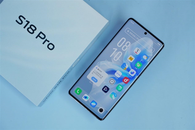 18 Pro评测：不仅拍人好 玩游戏更出色ag真人打破人像手机性能边界！vivo S(图1)